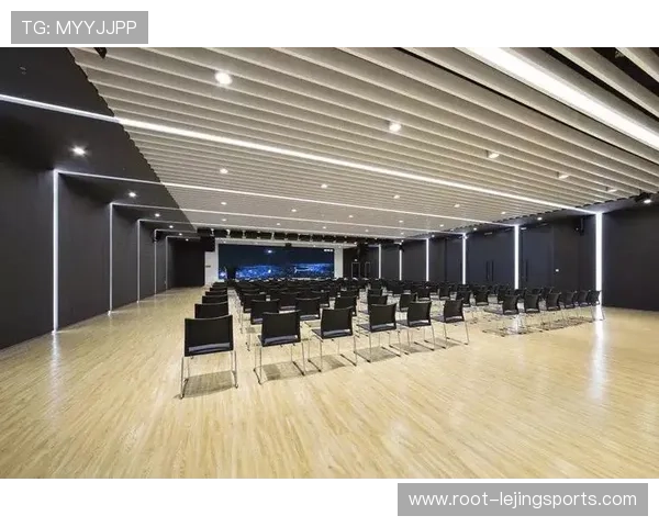 由装饰性元素为主转向功能性引导为主 视觉系统更精准地辅助流程导引 由装饰性元素为主转向功能性引导为主 视觉系统更精准地辅助流程导引